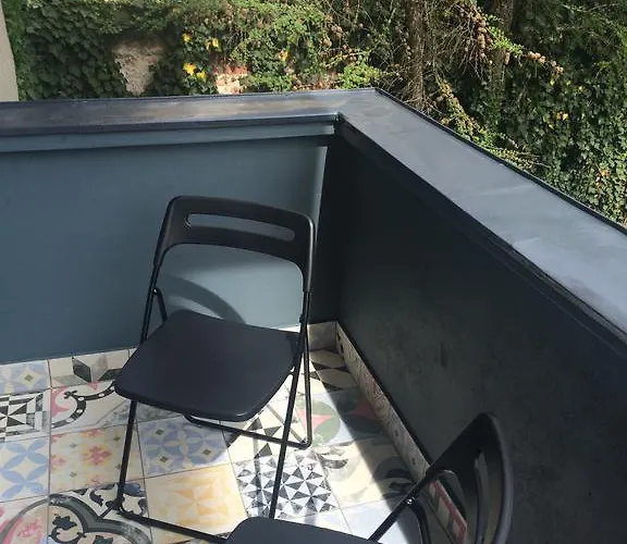 Dragon Bridge Beauty アパート